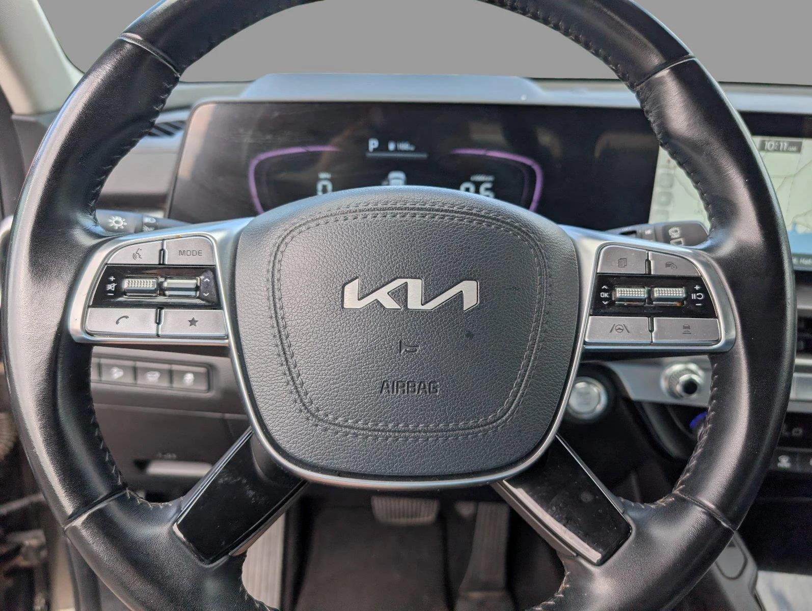 Used 2025 Dark Moss Kia S image 25