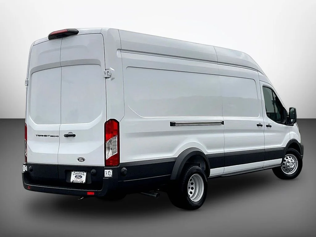 New 2026 Oxford White Ford Cargo Van image 16