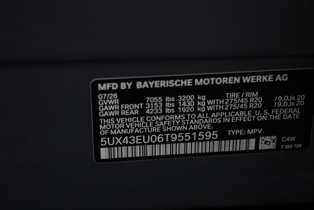 New 2026 Skyscraper Grey Metallic BMW xDrive50e image 25