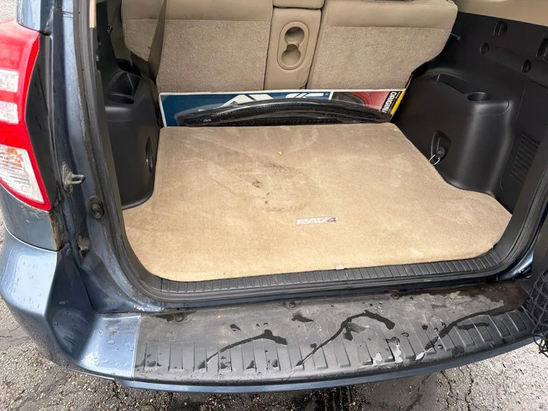 Used 2011 Blue Toyota Base image 10