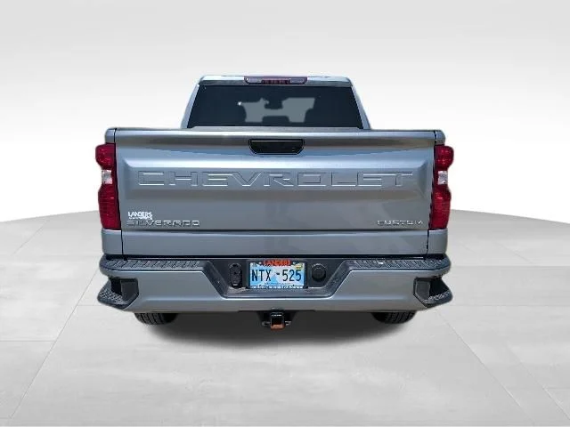 Used 2023 Gray Chevrolet Custom image 4