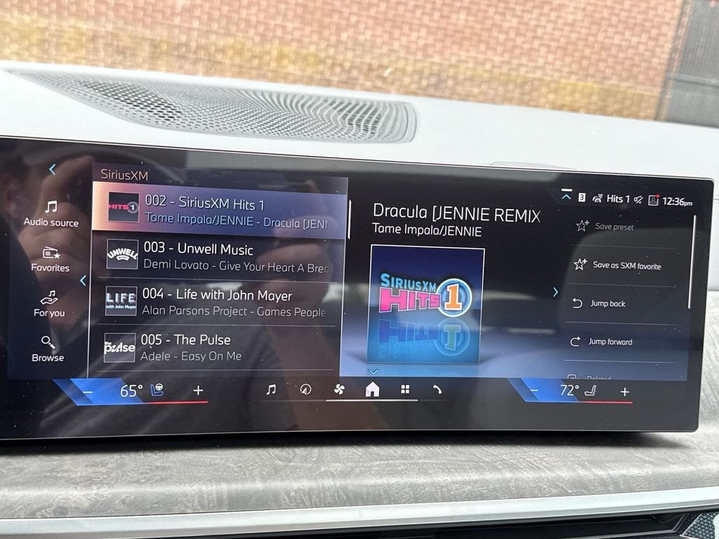 New 2026 White BMW xDrive40i image 16