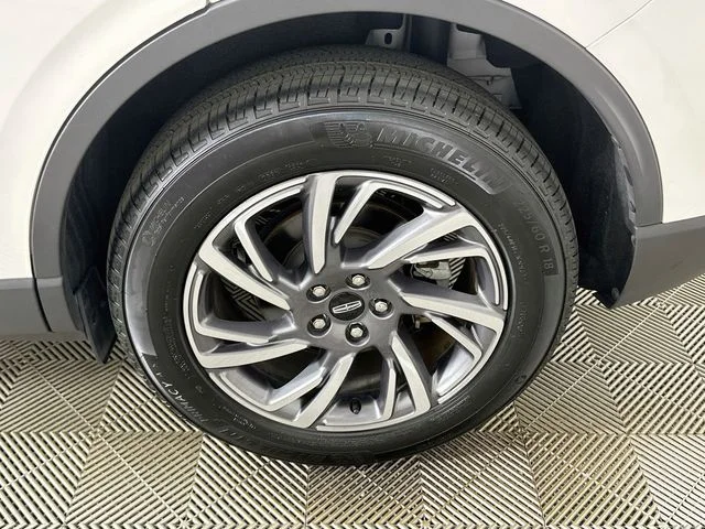 Certified Pre-Owned 2023 Lincoln Corsair Standard