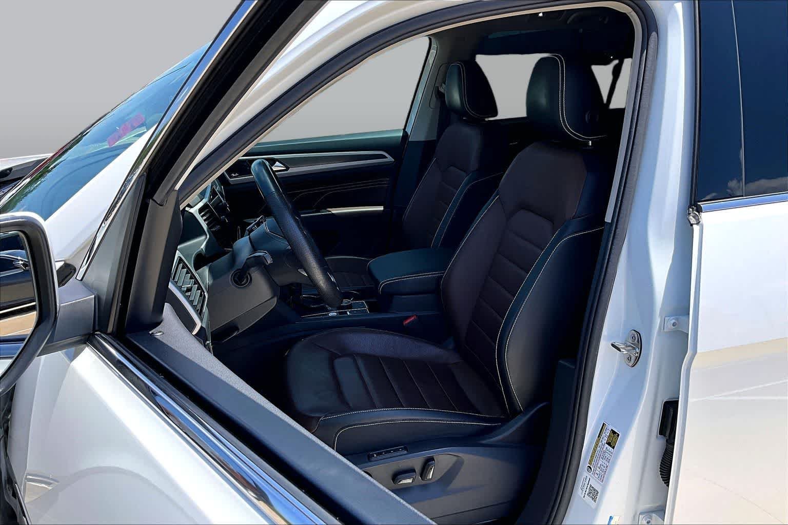 2023 Volkswagen Atlas SEL Premium R-Line - Photo 10