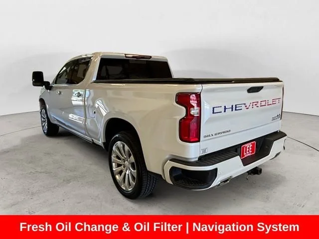 Used 2021 Iridescent Pearl Tricoat Chevrolet High Country image 3