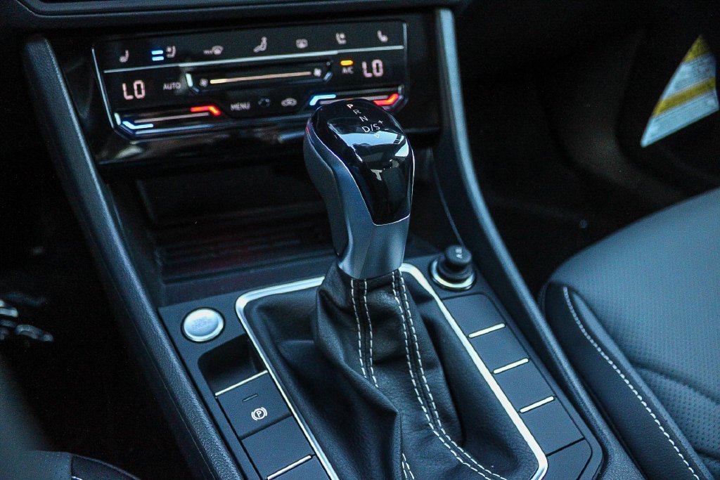 New 2027 Gray Volkswagen 1.5T SEL image 19