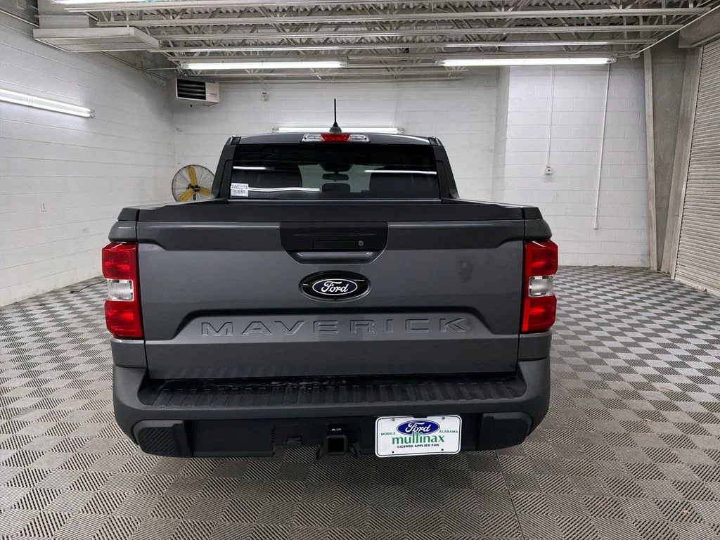 New 2026 Gray Ford XLT image 7