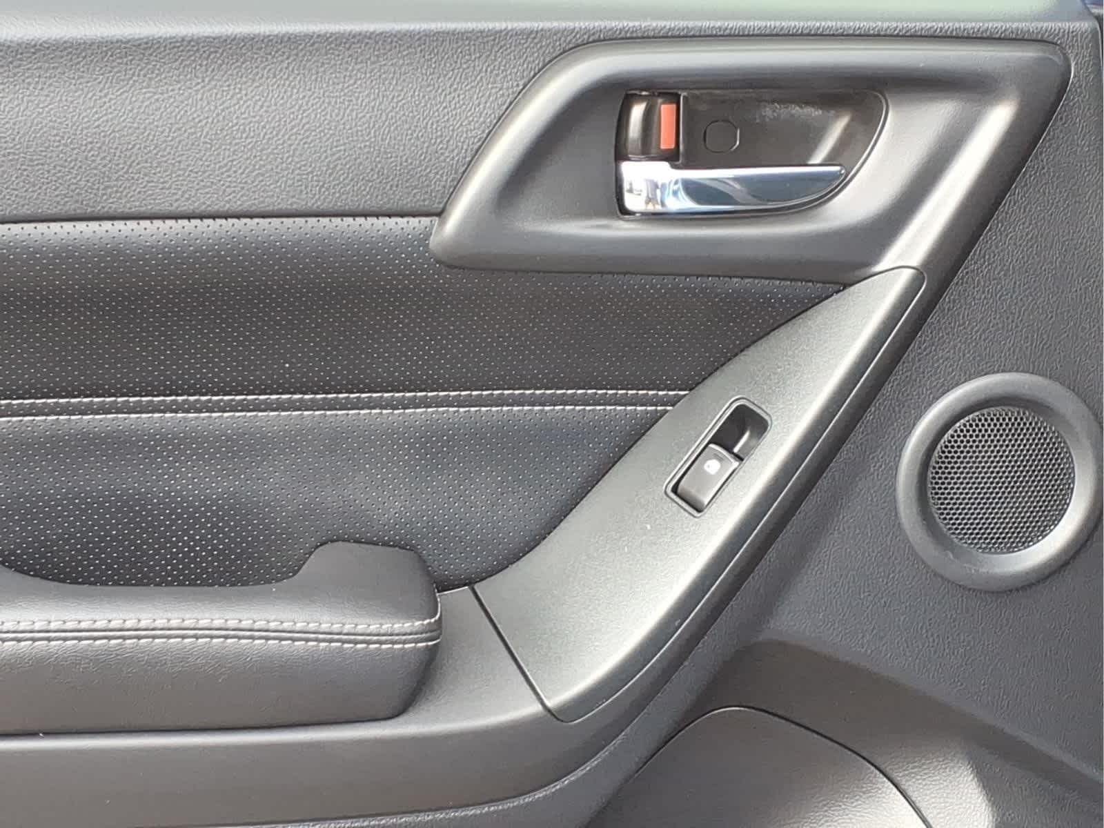 Used 2017 Quartz Blue Pearl Subaru Touring image 29