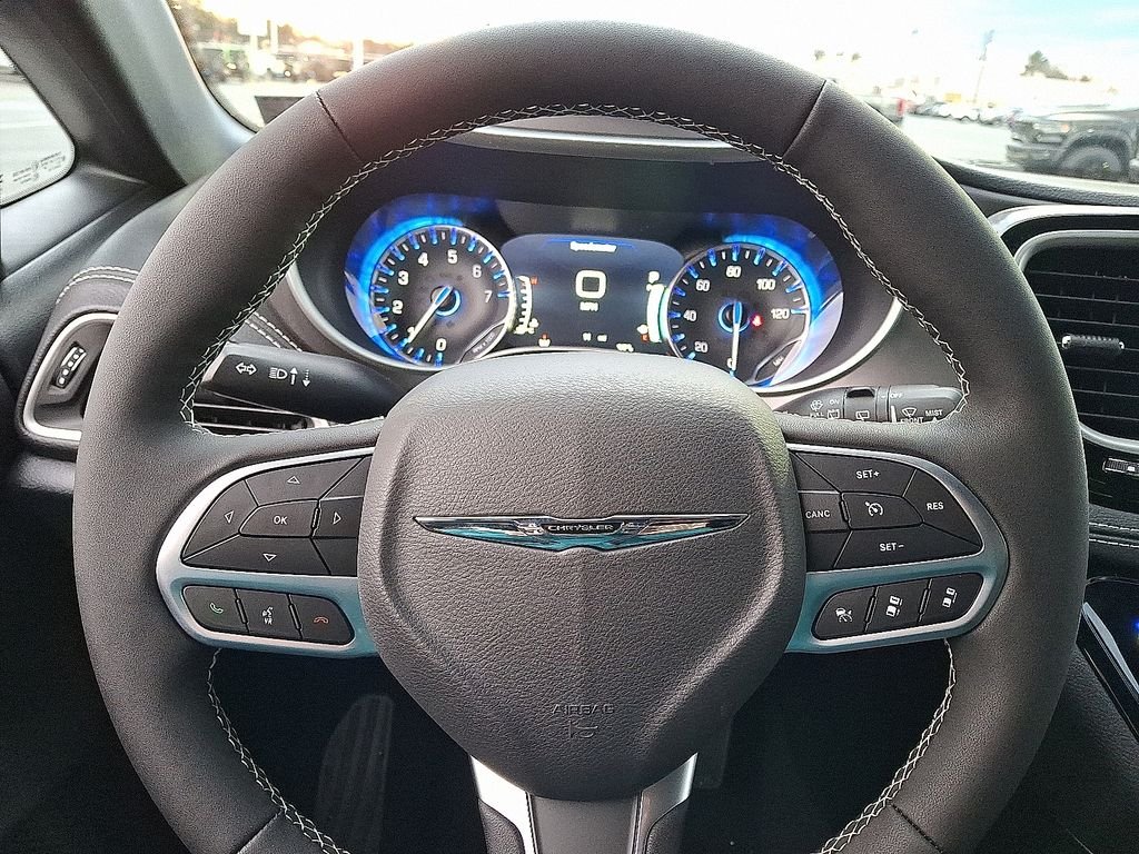 2026 Chrysler Pacifica Select - Photo 16