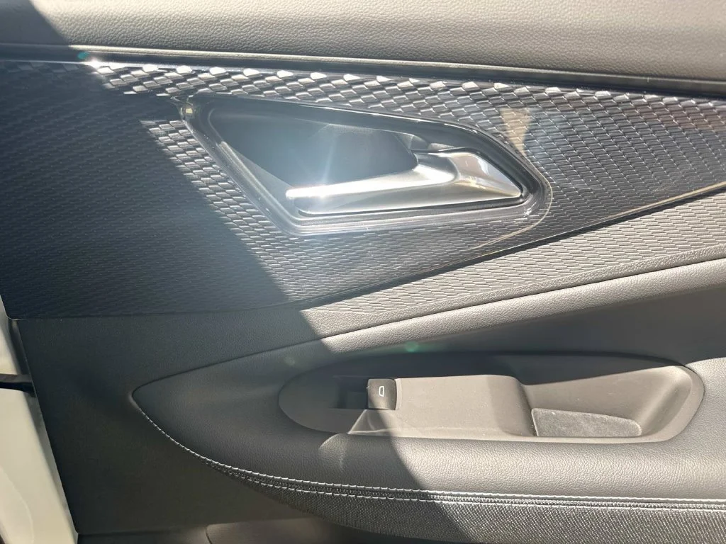 2025 Chevrolet Blazer EV LT - Photo 23