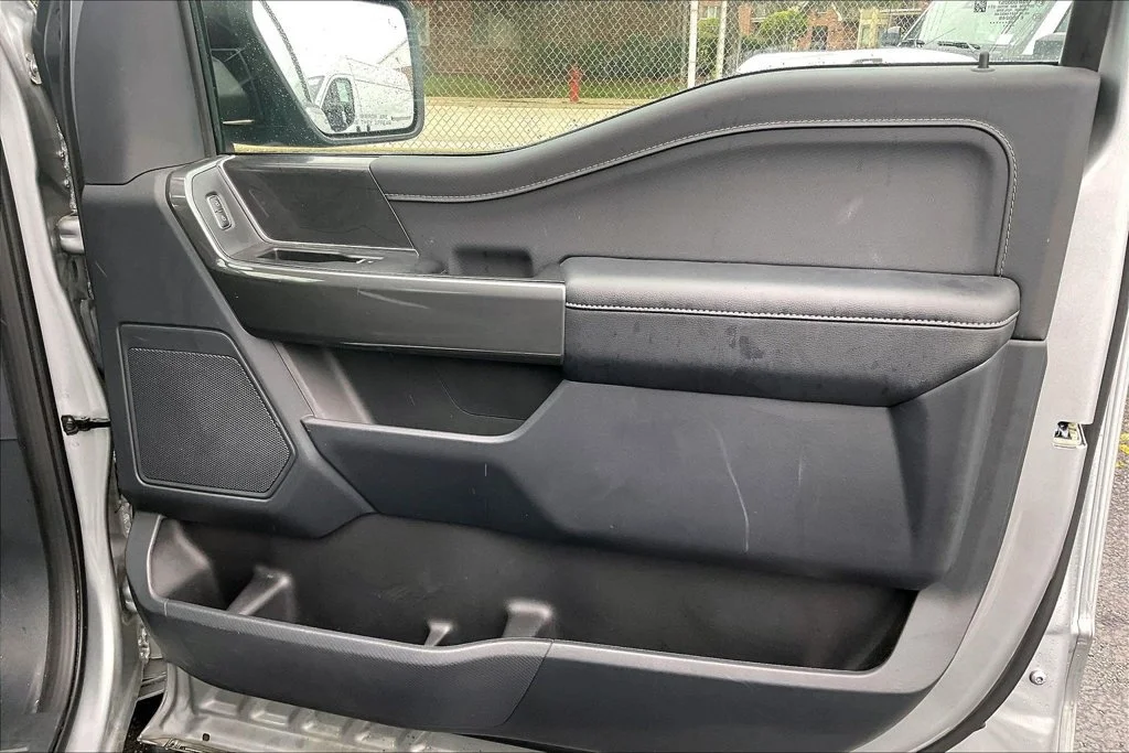 Used 2023 Silver Ford XLT image 23