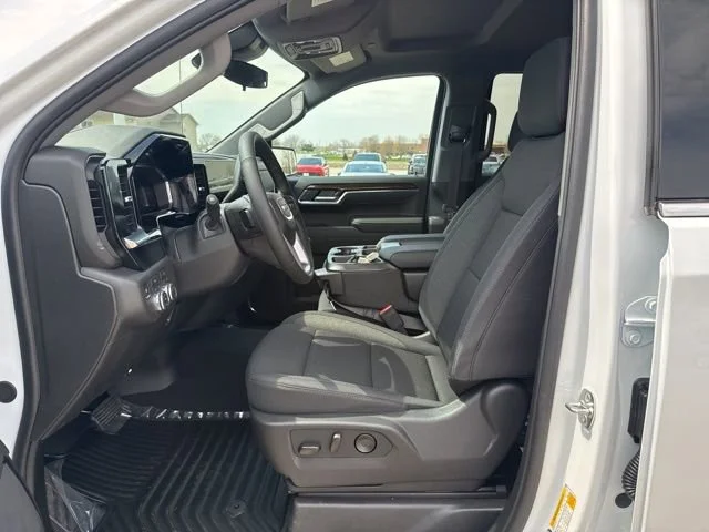 New 2026 Summit White GMC SLE image 15
