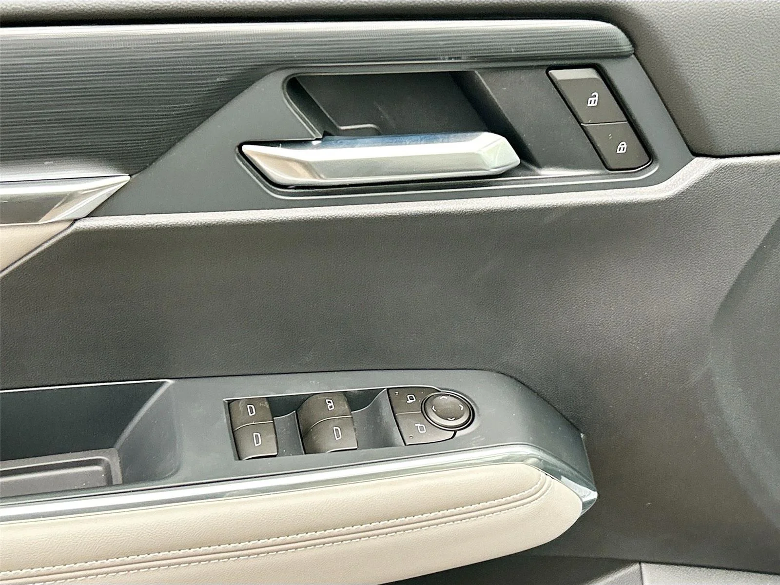 2026 GMC Acadia Elevation - Photo 22