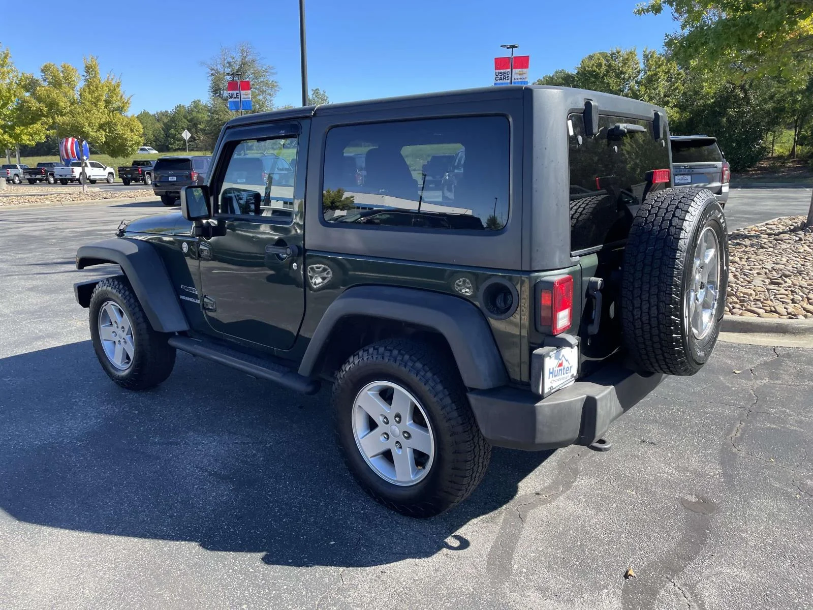 Used 2011 Green Jeep Sport image 5