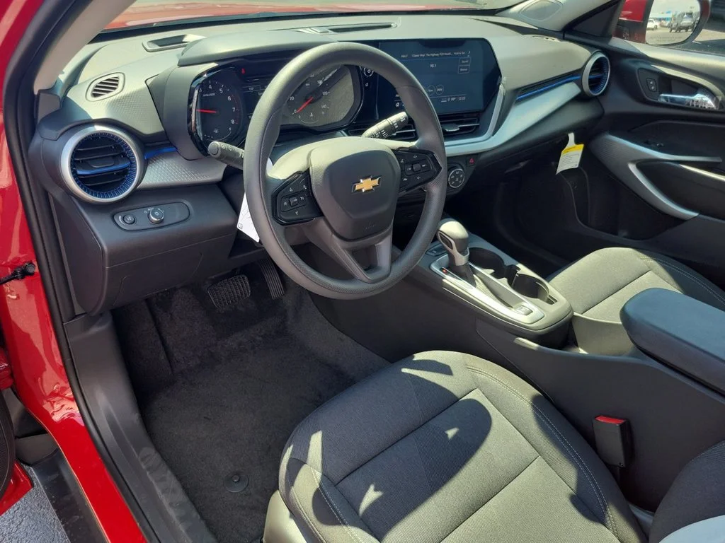 2026 Chevrolet Trax LS - Photo 10