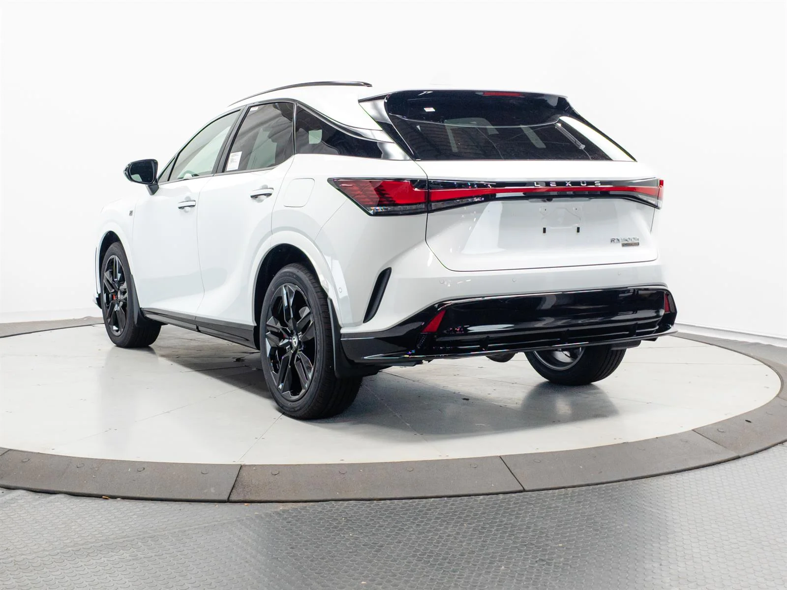 New 2026 Ultra White (083) Lexus F SPORT Performance image 9