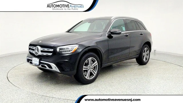 2022 Mercedes-Benz GLC GLC 300 SUV with 12.3'' Digital Instrument Cluster
