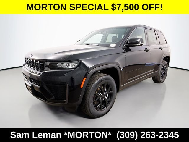 New 2026 Diamond Black Crystal Pearl-Coat Exterior Paint Jeep Altitude image 3