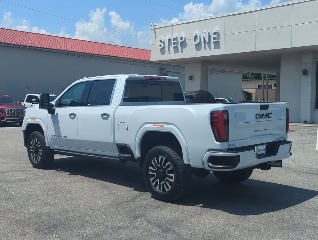 Used 2026 White GMC Denali Ultimate image 4