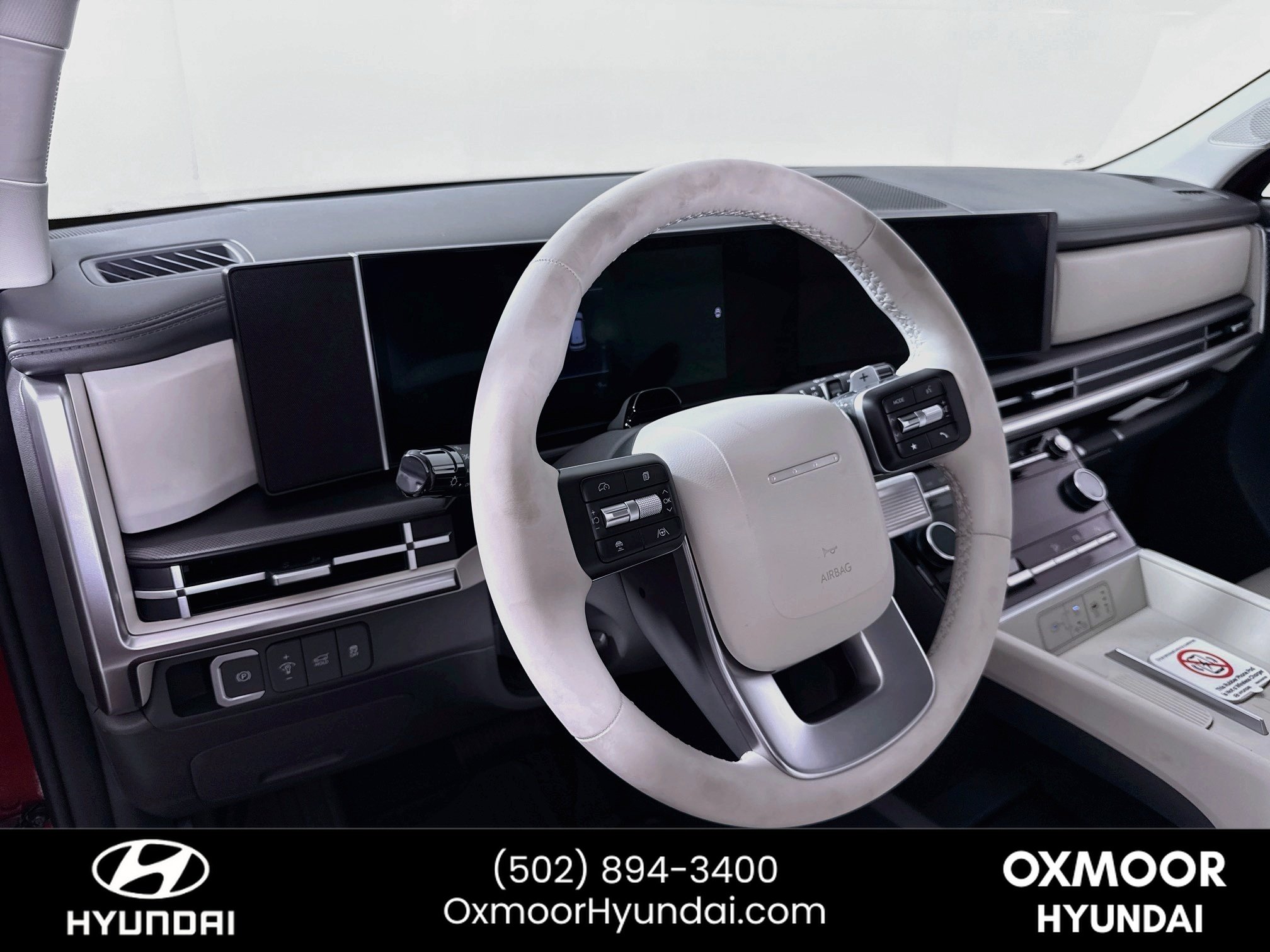 Used 2025 Ultimate Red Hyundai SEL image 9