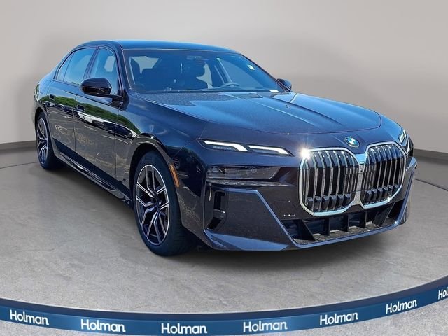 New 2026 Carbon Black Metallic BMW 740i xDrive image 3