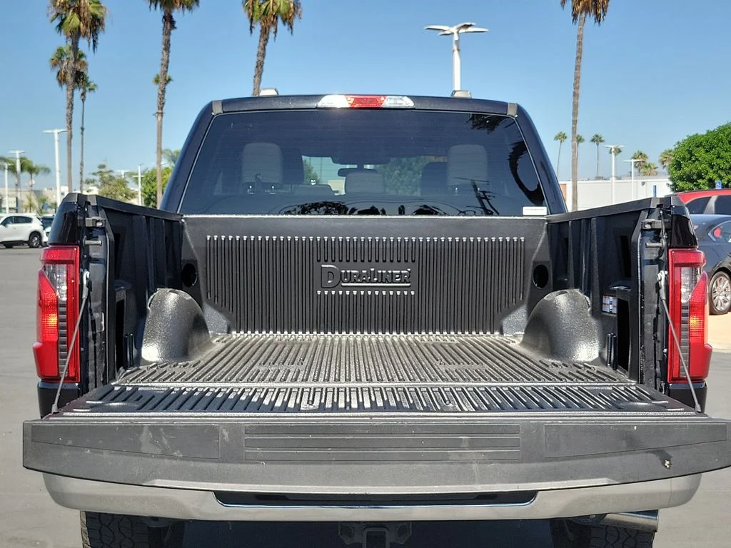 Used 2025 Black Metallic Ford XLT image 23