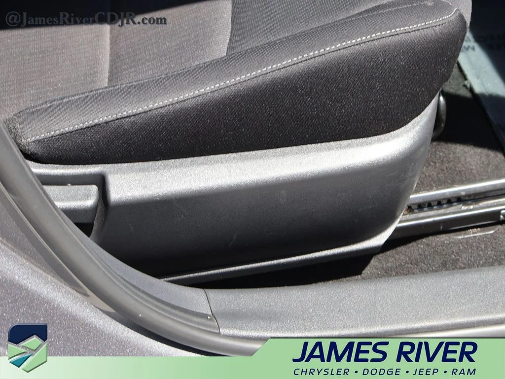 Used 2024 Gray Nissan SV image 10