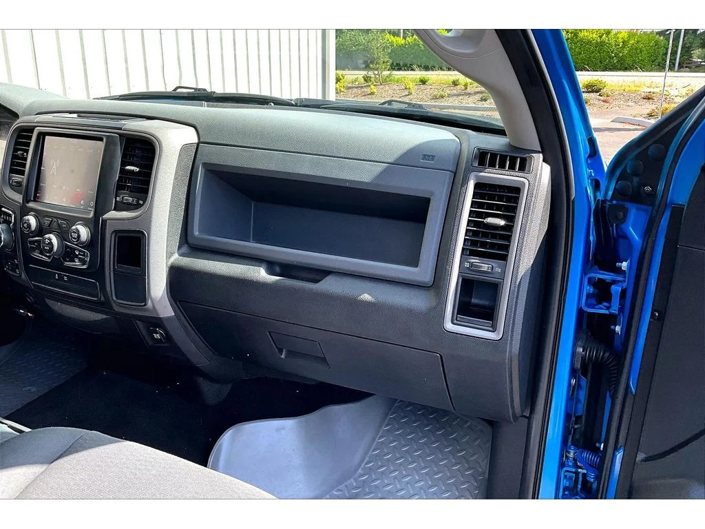 Used 2019 Blue Ram Express image 16