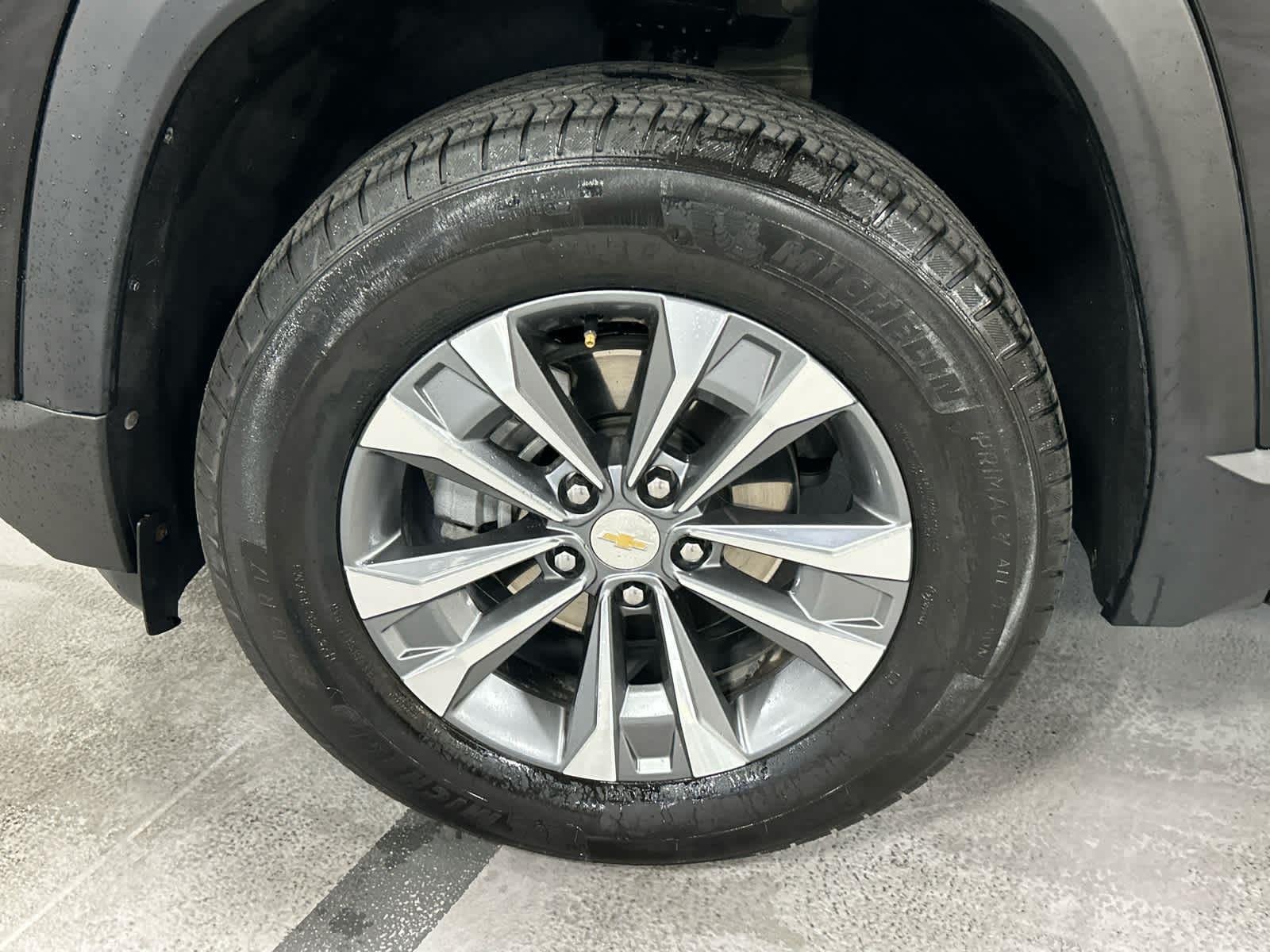 2025 Chevrolet Equinox LT - Photo 12