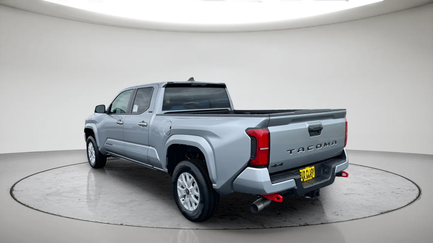 New 2026 Silver Toyota SR5 image 7