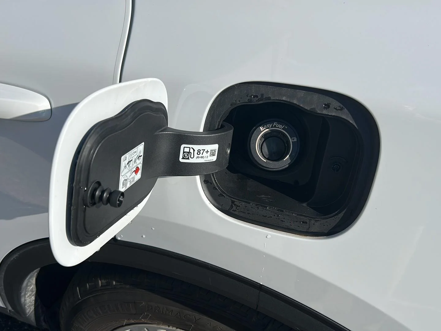 Used 2025 Oxford White Ford Active image 17