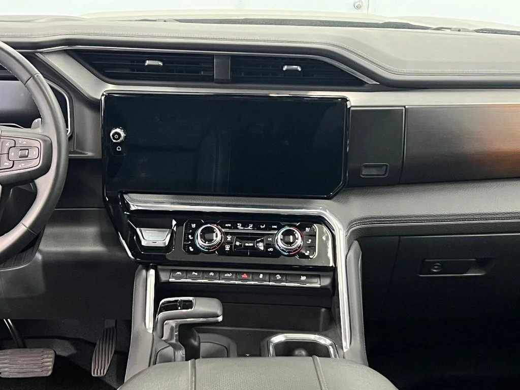 Used 2023 Onyx Black GMC Denali image 22