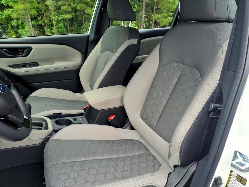 Used 2025 Crystal White Pearl Subaru Base image 14