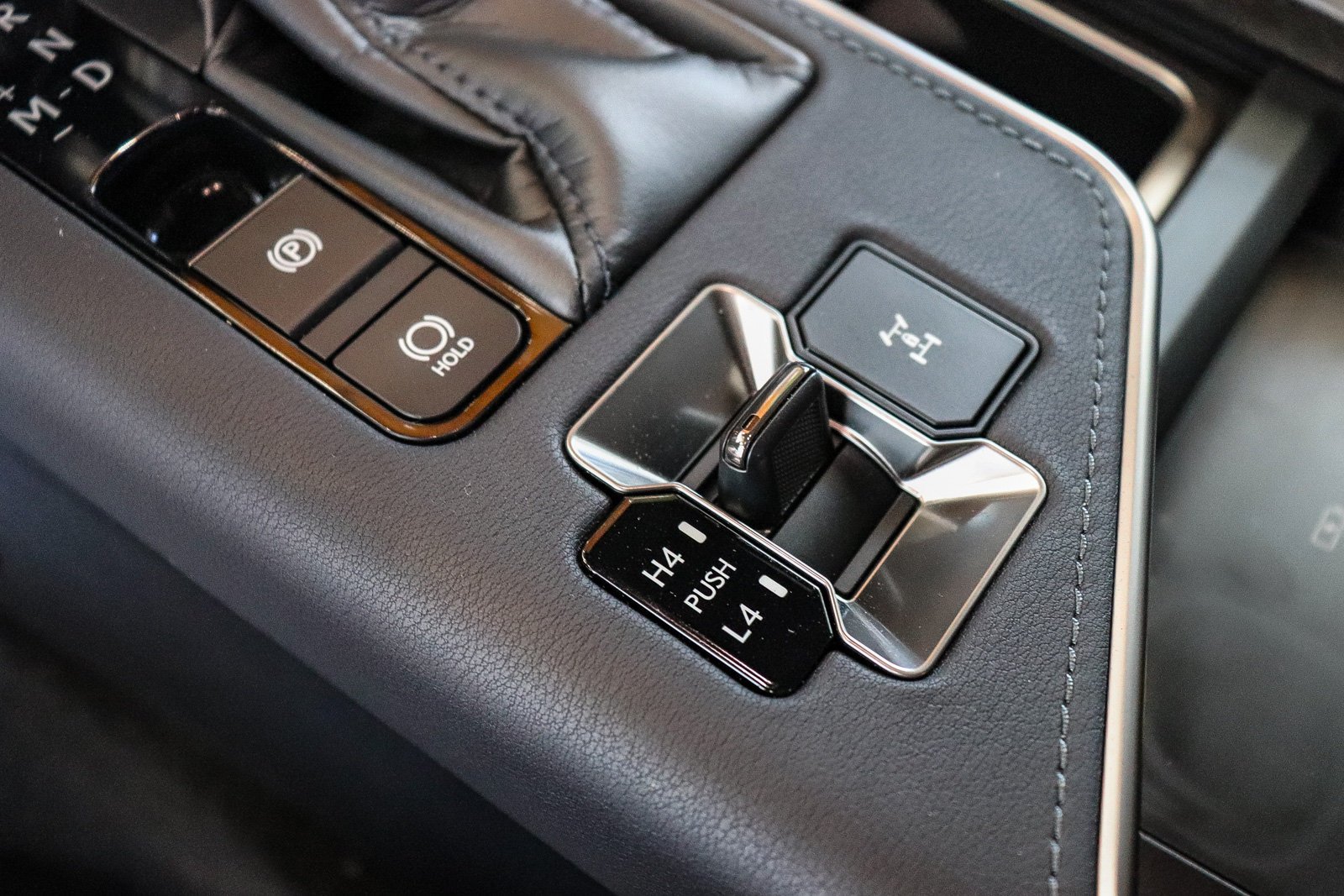 Certified Used 2026 White Lexus 550 Luxury image 19