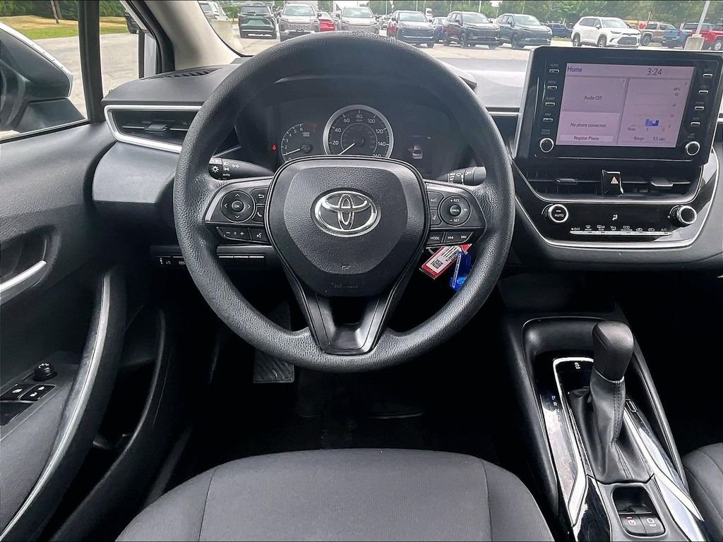 Used 2020 Silver Toyota LE image 17