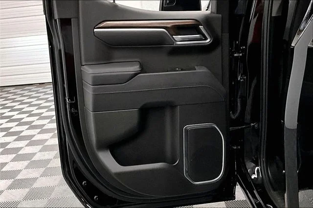 Used 2025 Black Chevrolet RST image 22