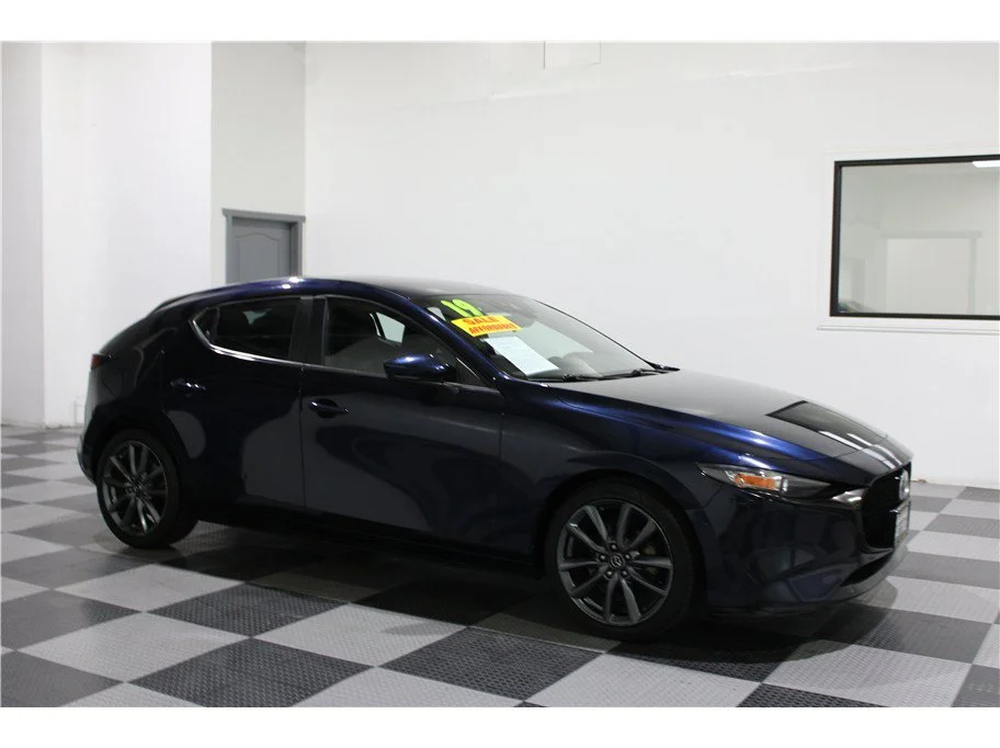 Used 2019 Deep Crystal Blue Mica Mazda Hatchback 4D image 1