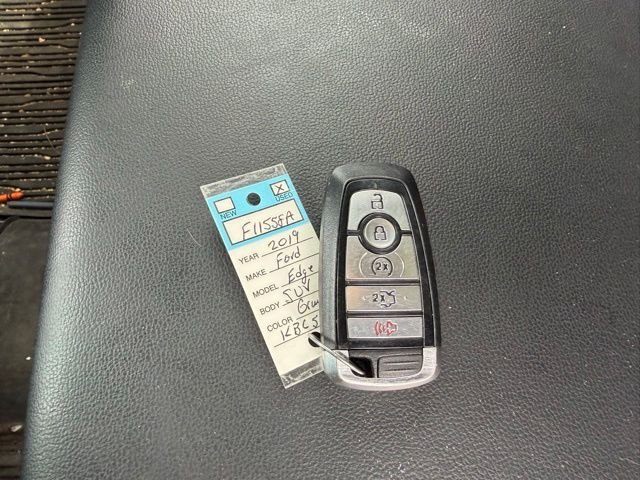 Used 2019 Magnetic Metallic Ford SEL image 9