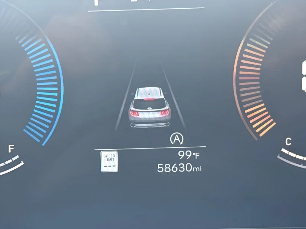 Used 2025 Gray Hyundai SEL image 21