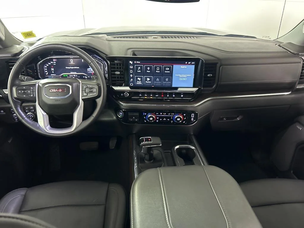 Used 2024 Onyx Black GMC SLT image 33