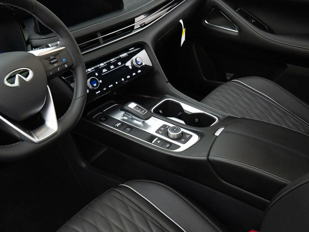 New 2027 MINERAL BLACK INFINITI Autograph AWD image 11