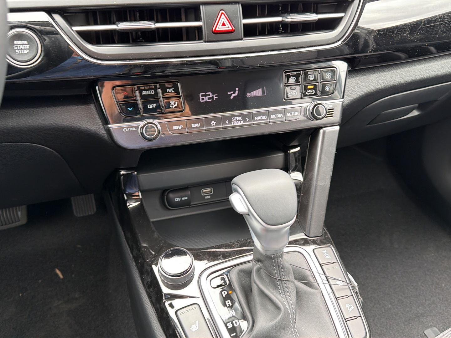Used 2026 Fusion Black Kia S image 12