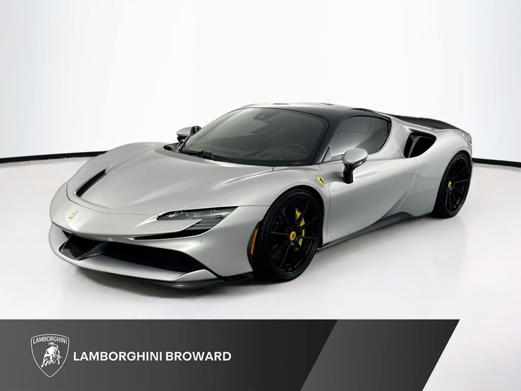 2021 Ferrari SF90 Stradale's photo