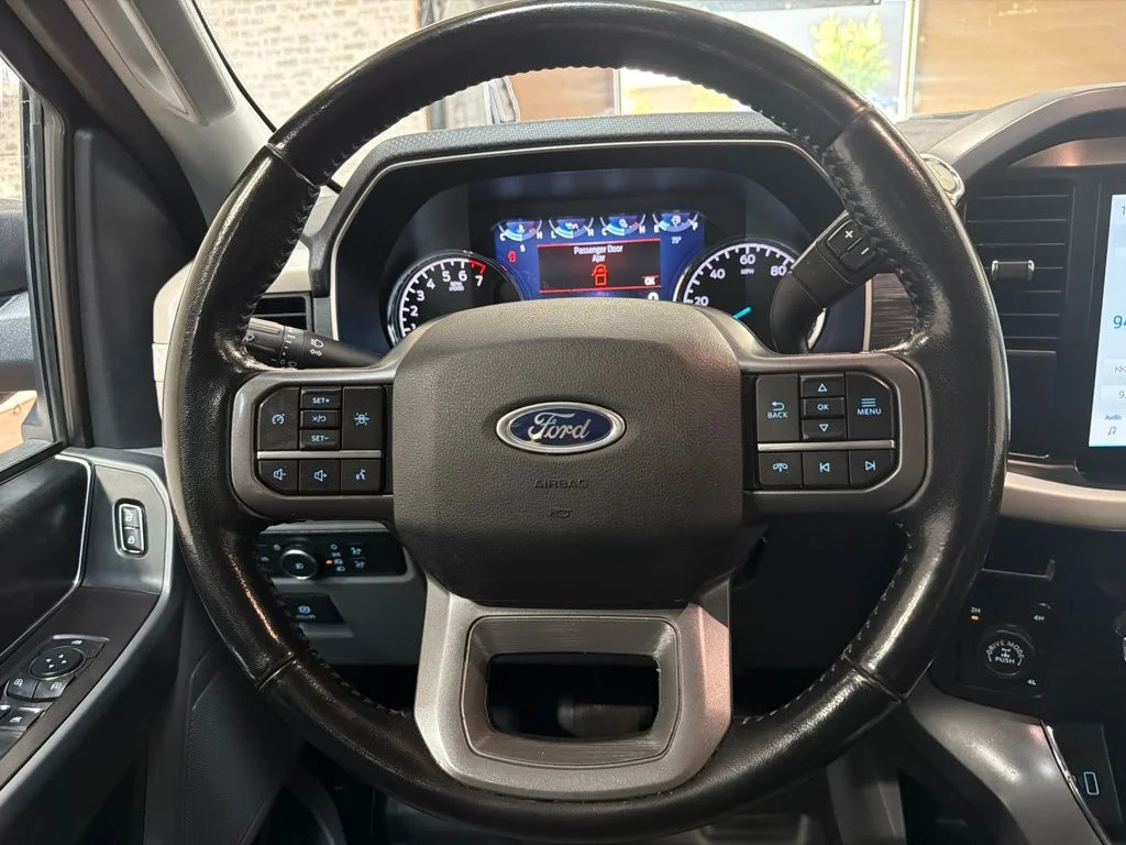 Used 2021 Blue Metallic Ford XLT image 18