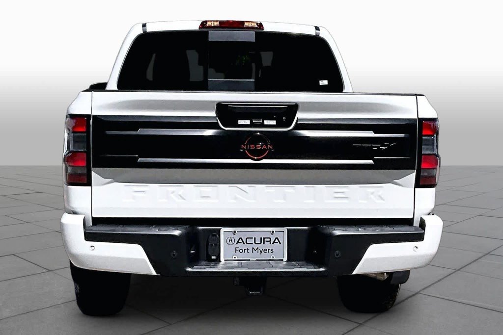 Used 2026 White Nissan PRO-X image 5