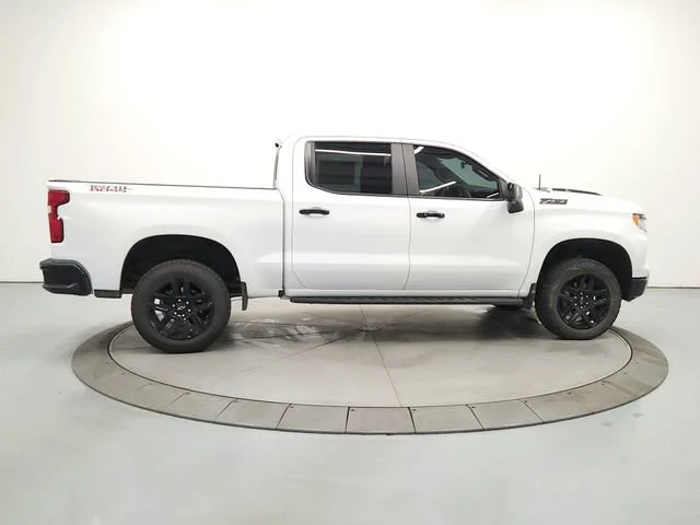 Used 2024 Summit White Chevrolet LT Trail Boss image 8