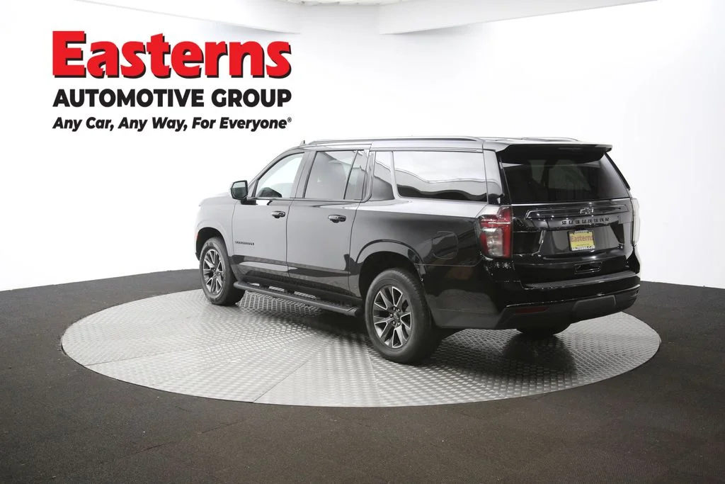 Used 2023 Black Chevrolet Z71 image 68