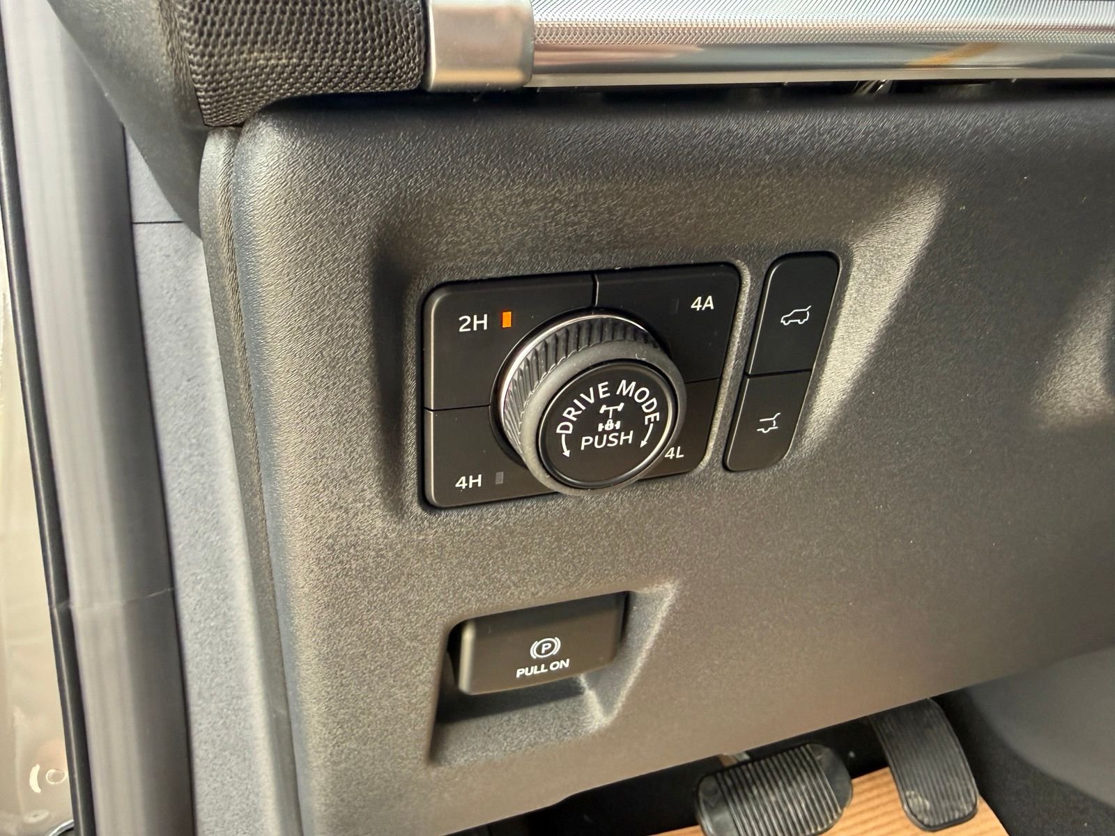 New 2026 Gray Ford Tremor image 31