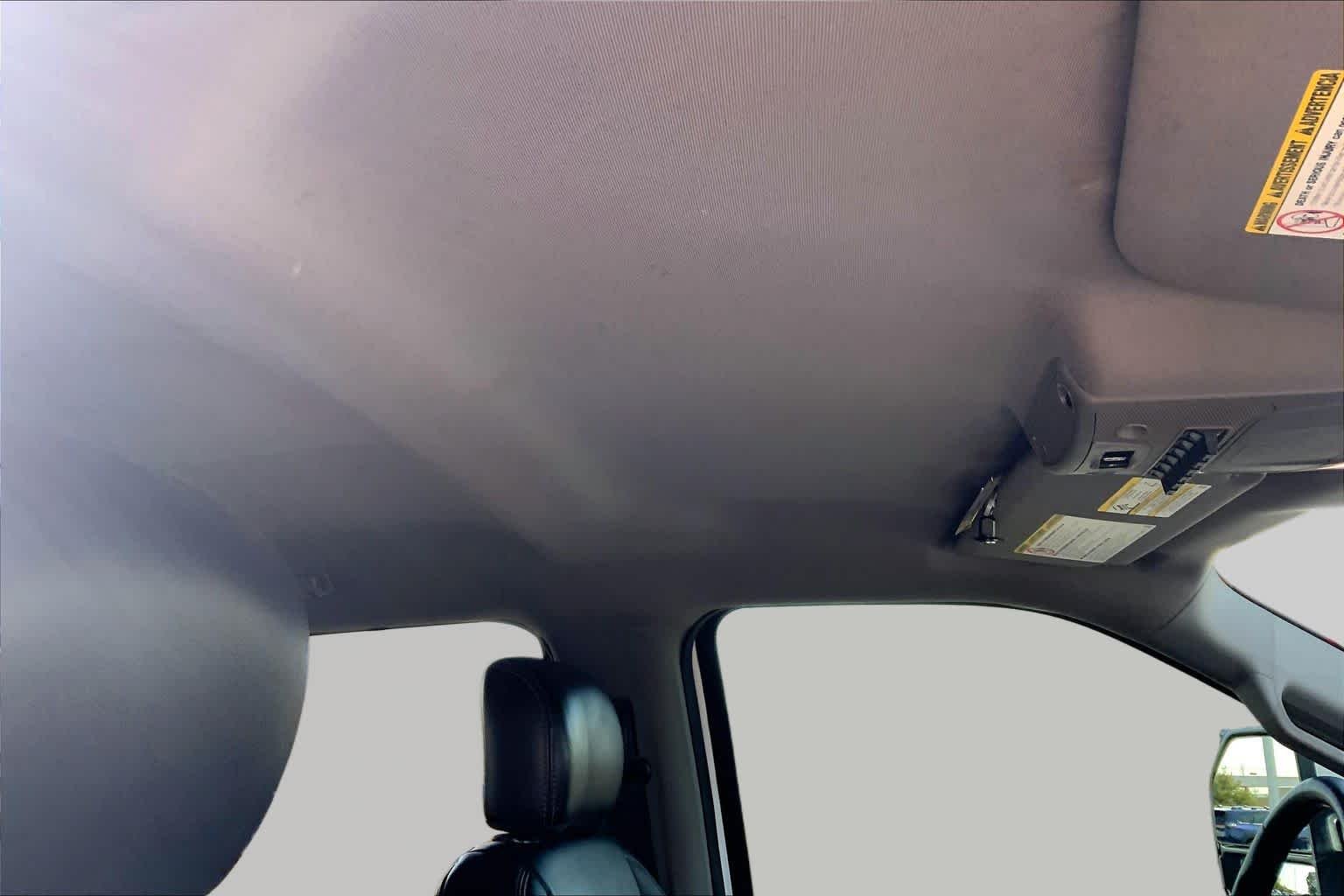 Used 2019 Oxford White Ford LARIAT image 14