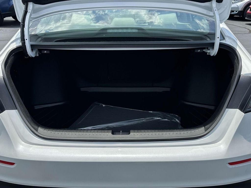 2025 Honda Accord SE - Photo 8